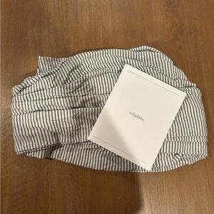 Solly Baby Gray and White Pinstriped Wrap